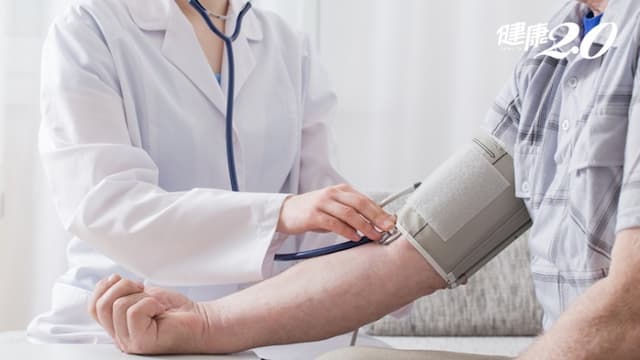 到醫院血壓就上升 「白袍高血壓」者未來死於心臟病風險增109％