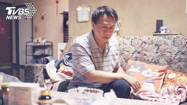 藝人游安順愛揉眼睛，險失明！醫師提醒還有這兩個動作也很危險