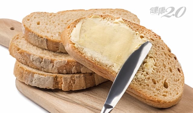 「反式脂肪酸」傷腦！這些食物讓你愈吃愈笨