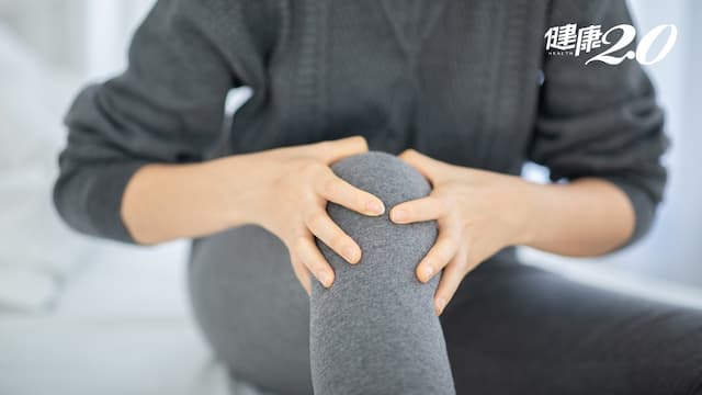 起床時全身僵硬，動一動就沒事？4個症狀不注意，小心關節失能！