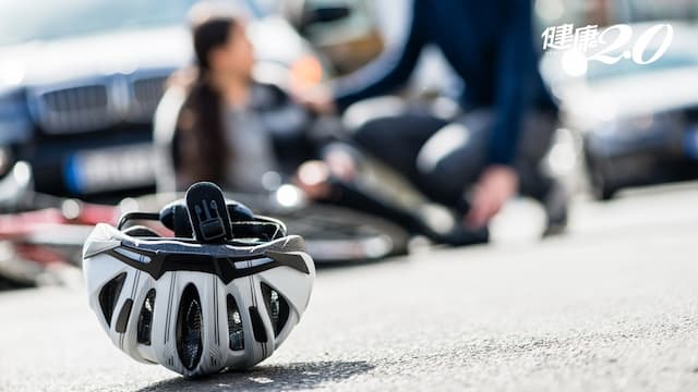 車禍沒外傷，為何還要留院觀察？肋骨骨折、氣胸恐有致命危險