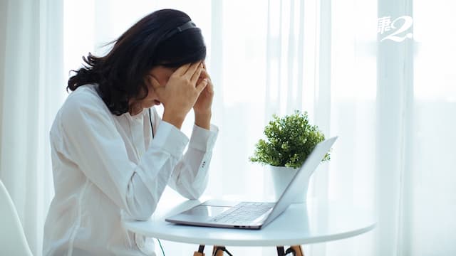婦人頭痛逾20年！醫師「刺絡放血」排除陳舊瘀血 一解頭痛頑疾