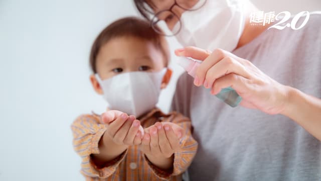 首例新冠染疫病童腦幹腦炎併發敗血症去世！醫曝兒童感染最怕「這件事」