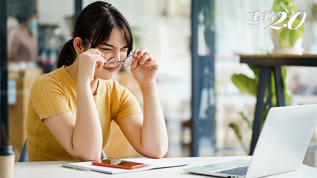 白內障年輕化！視力模糊別以為只是近視加深、嚴重恐失明 護眼做好4件事/review/334534