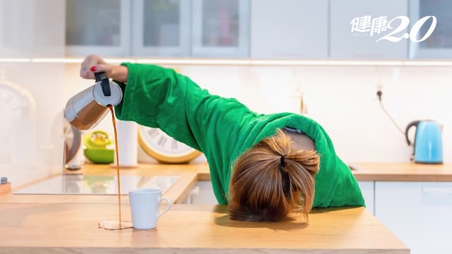 常感疲勞是健康警訊！這種「疲累」最危險 快從合併症狀找對科別醫治