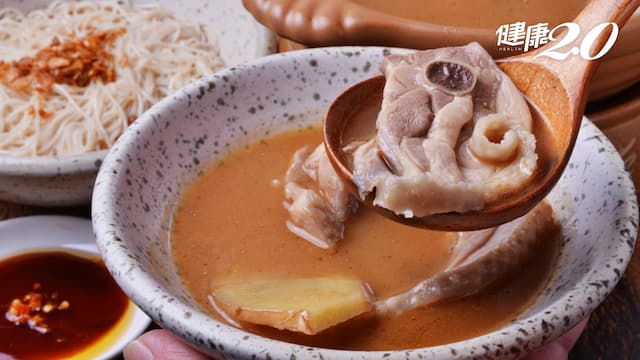 天冷麻油雞、羊肉爐湯包天天吃竟吃出眼痛、視力剩0.2，原來是補過頭！醫：快喝這茶抗發炎
