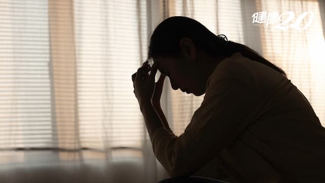 婦人頭痛、耳朵痛竟是鼻咽癌！晚期鼻咽癌成功治癒 新療法減少副作用
