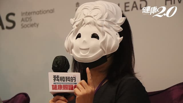 得知孩子是愛滋感染者她崩潰了！暖醫一句話接住無助母親