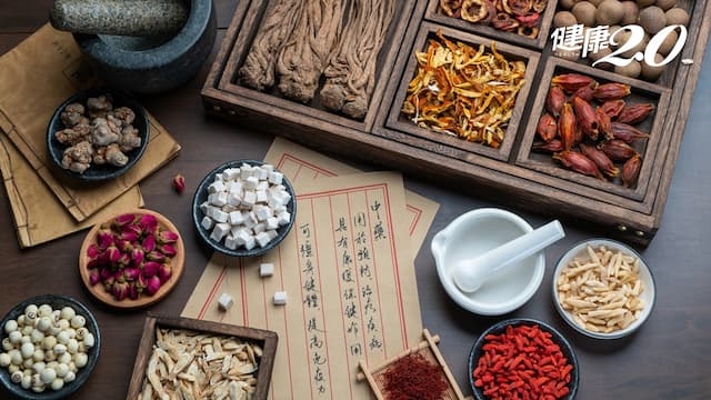 更年期警訊！70多歲婦人用「加味逍遙散」引發大腸炎 1成分要慎用/medical/343776