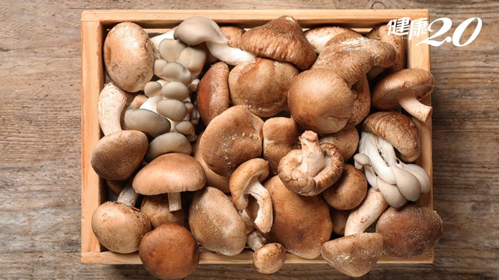 一堆菇類 香菇 菇菇