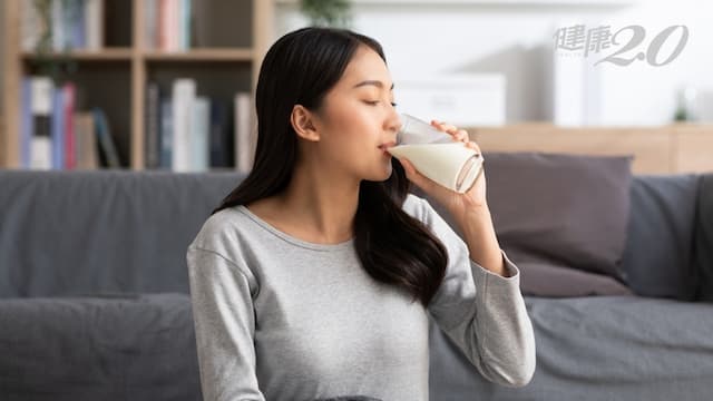 感冒不能喝牛奶會生痰？咳嗽可以喝牛奶嗎？醫解答：很多人搞錯/nutrition/346938