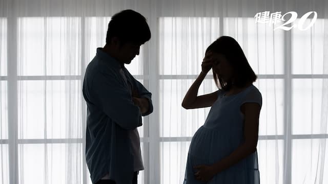 懷孕3個月內不能說？陰道出血是流產警訊？醫破解懷孕迷思