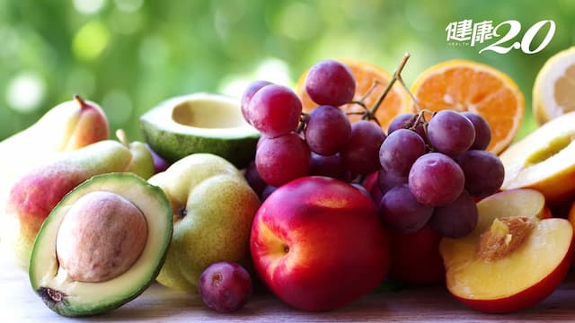 夏日想護骨快吃4食物！復健醫推薦3水果+1堅果 養出健康骨骼從吃開始/nutrition/347902