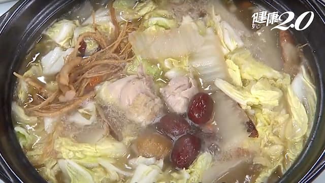 黃耆栗子紅棗雞／冬季滋補暖身的最佳選擇 一碗雞湯幫你補氣又防感冒/recipe/351335