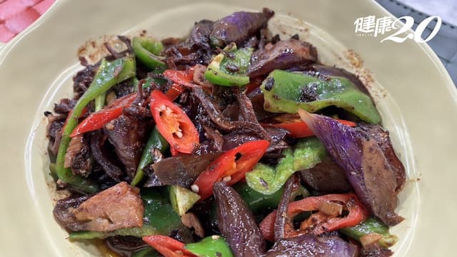 豆豉小魚燜茄子／把孩子不愛的食材變好吃 是顧血壓又控血糖好選擇！/recipe/352093