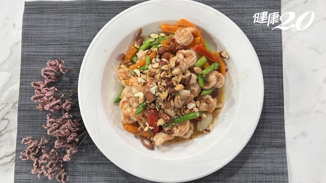 蝦仁堅果蘆筍／中醫師推薦降三高的祕密配方！強化免疫力快吃/recipe/352472