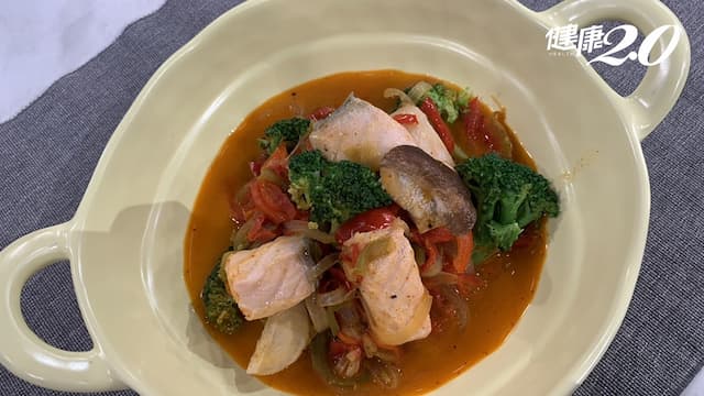 南法巴斯克鮭魚／甜椒、奇異果燉煮鮭魚 增呼吸道免疫力 降感染風險/recipe/352766