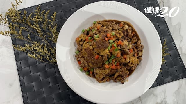 咖哩燒南瓜蛋／南瓜食譜跟著做！這樣吃改善耳鳴、修復神經、活化血循/recipe/353429