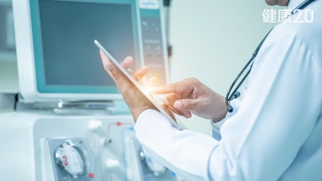感冒、打疫苗竟可能誘發罕病！她忽略蛋白尿險送命 醫呼籲3警訊別大意