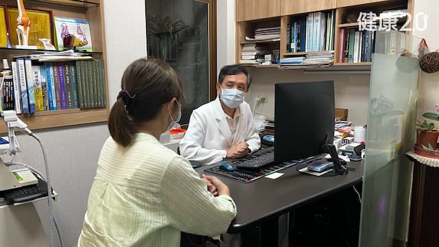醫師做愛心 太太、女兒都加入，愛心傳承的醫師家庭用藝術照顧失智老人/life/355504