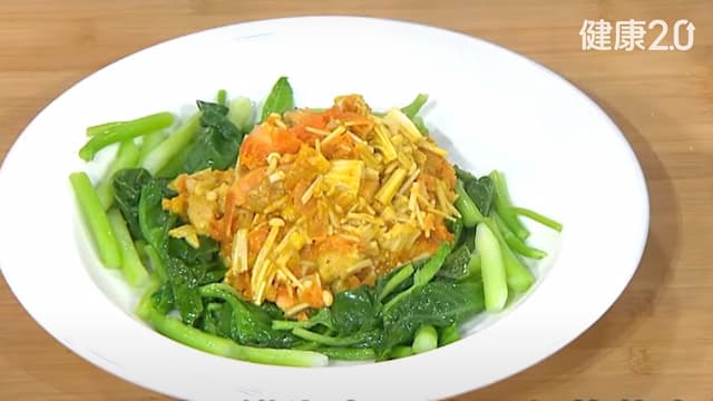 蟹黃金腦燴芥藍／防腦霧、保護腦神經！紅蘿蔔+1物做出蟹黃口感