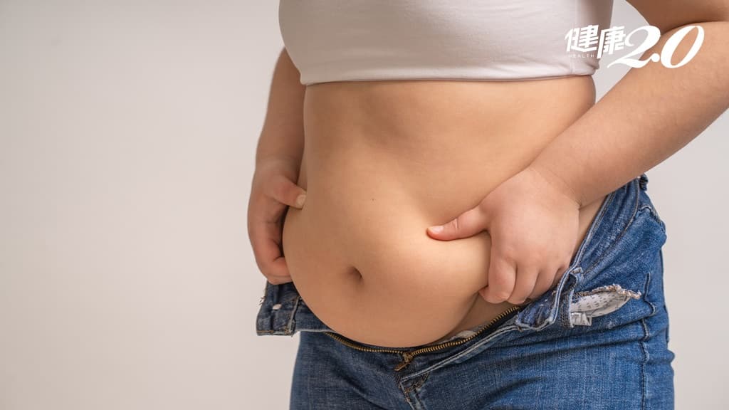 小腹甩不掉怎麼辦？醫師指出少吃「這些」才能甩掉肥肉 減少這些更是關鍵