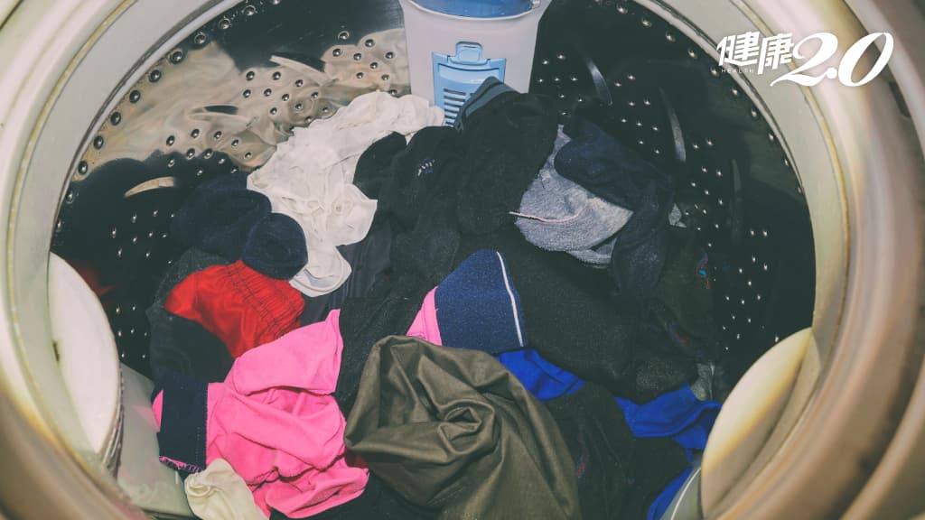 網友激推買1物清潔洗衣機 浮出大量黑垢！專家推1招去汙、除臭效果超強