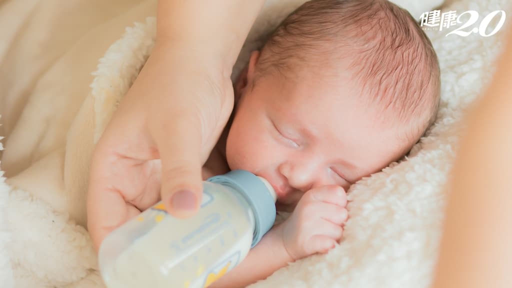 新生兒 餵奶 吃奶
