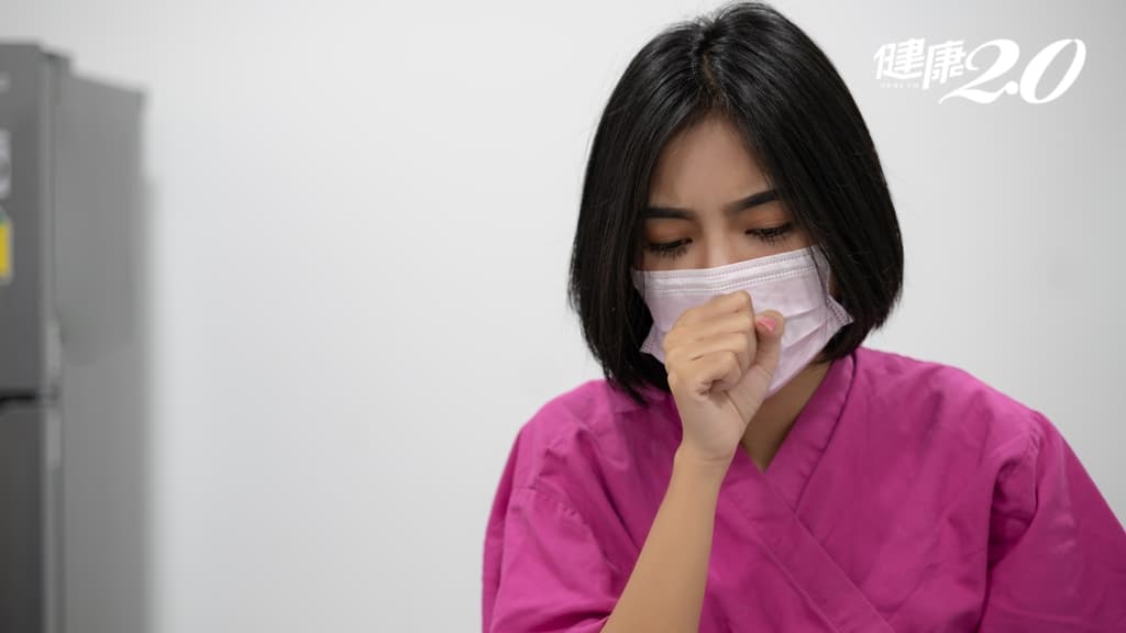忽冷忽熱最怕感冒了！一直喉嚨癢、流鼻水是感冒嗎？中醫曝4種感冒前兆