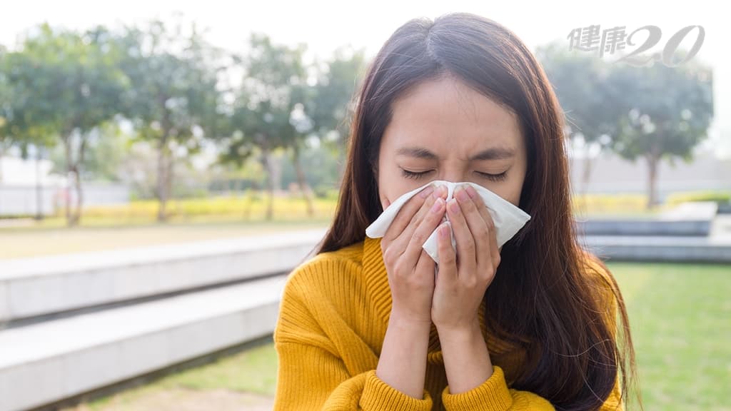 一直流鼻水是感冒嗎？中醫：超過「這時間」是過敏性鼻炎 2穴位緩不適