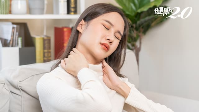 肩頸痠痛好痛苦！我是頸因性頭痛嗎？穴位＋茶飲＋舒緩操緩解肩頸痛/review/346181